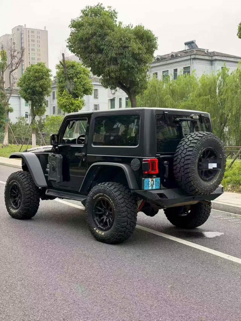 衡阳16年Jeep牧马人9