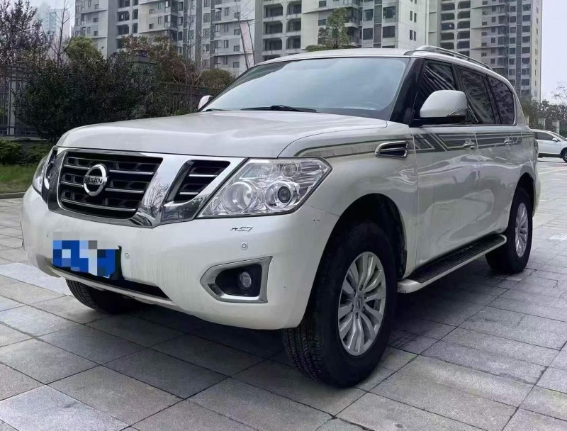 湘潭18年日产途乐3