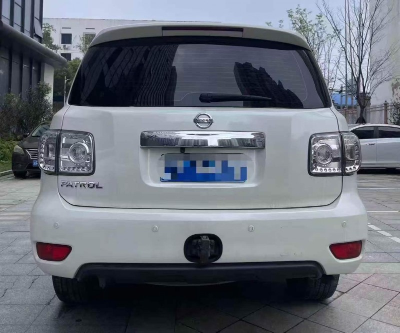 湘潭18年日产途乐8