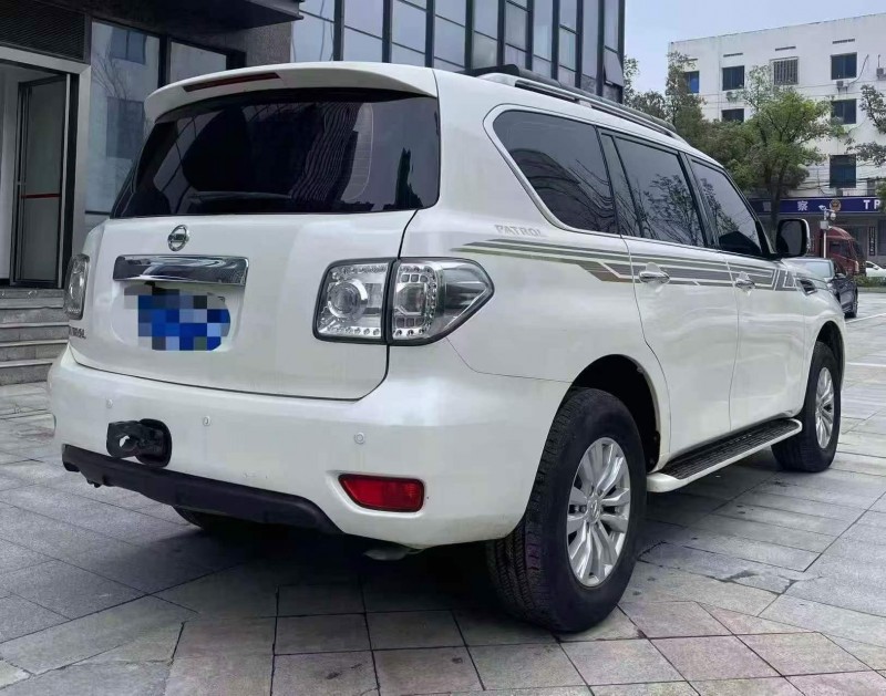 湘潭18年日产途乐9