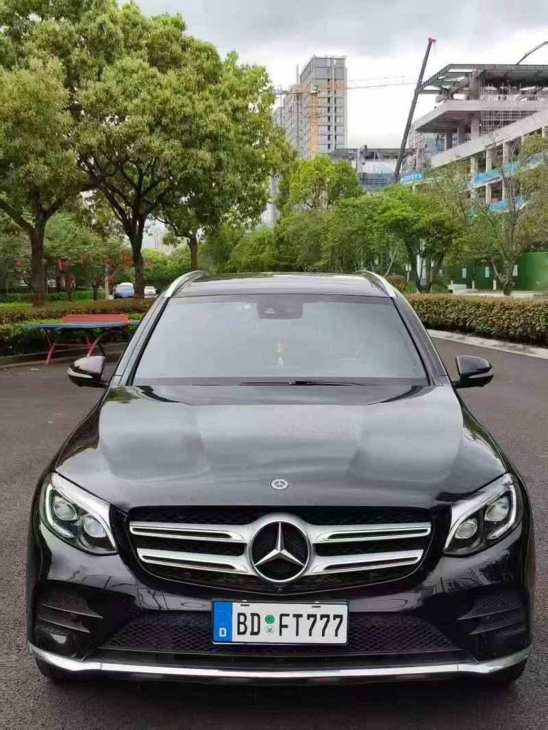 湖州19年奔驰GLC1