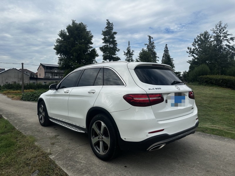 盐城17年奔驰GLC7
