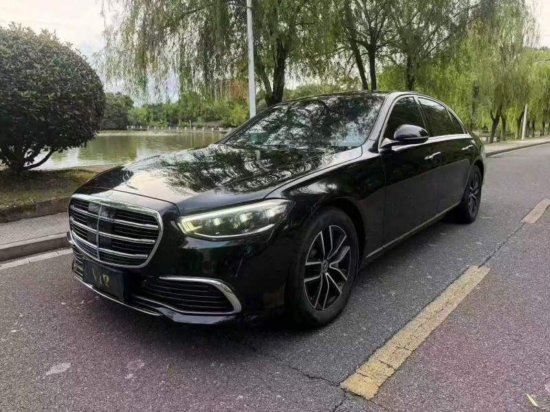 吉安21年奔驰S2