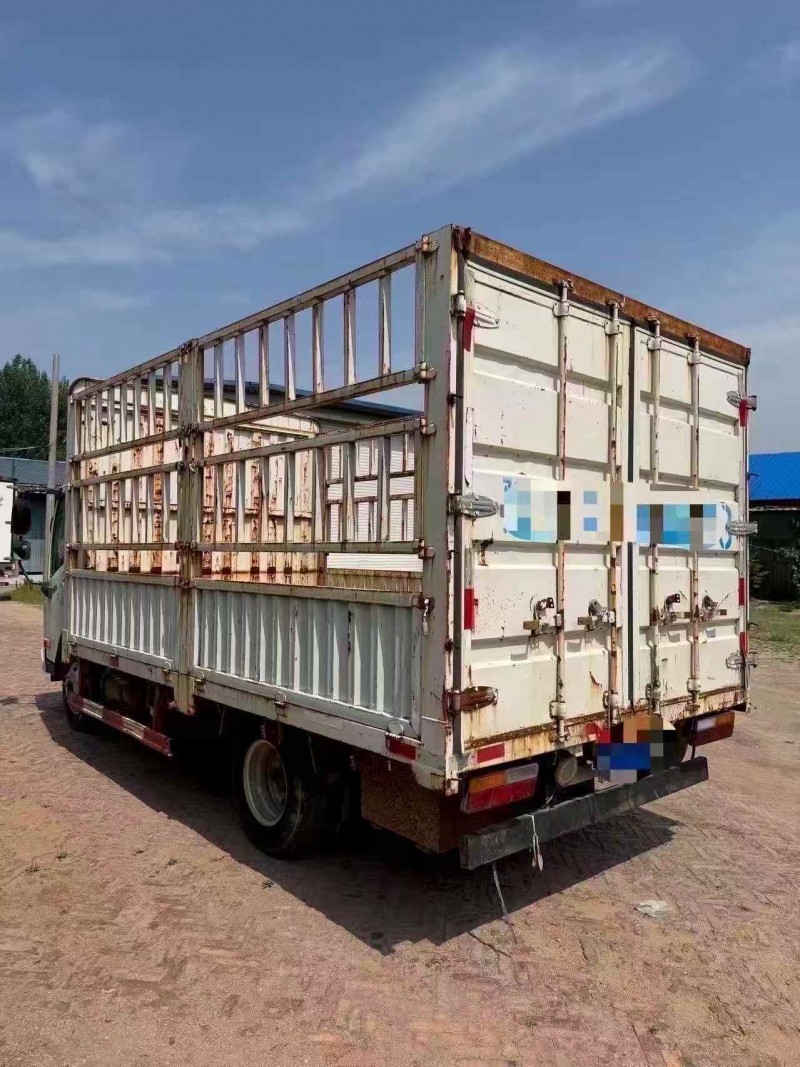 东营21年卡车系列大运汽车5