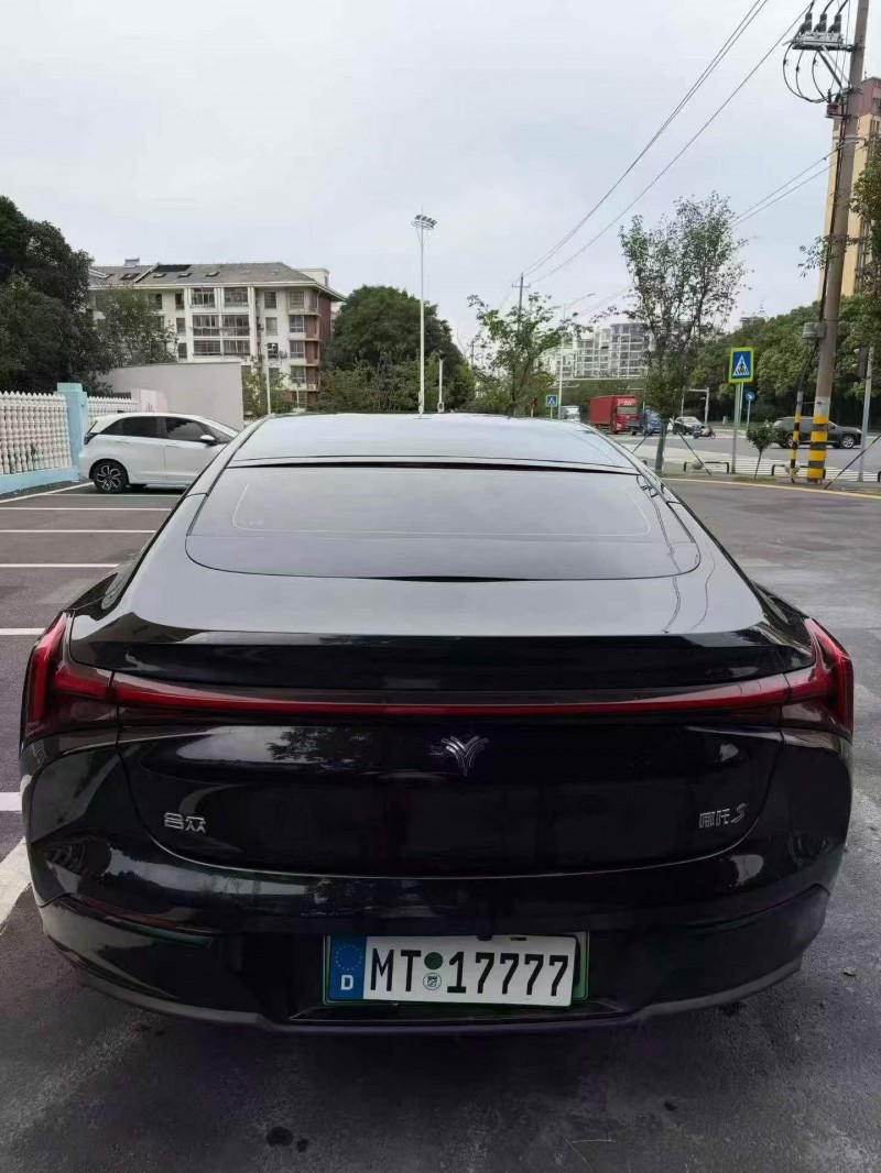 湖州23年哪吒S9