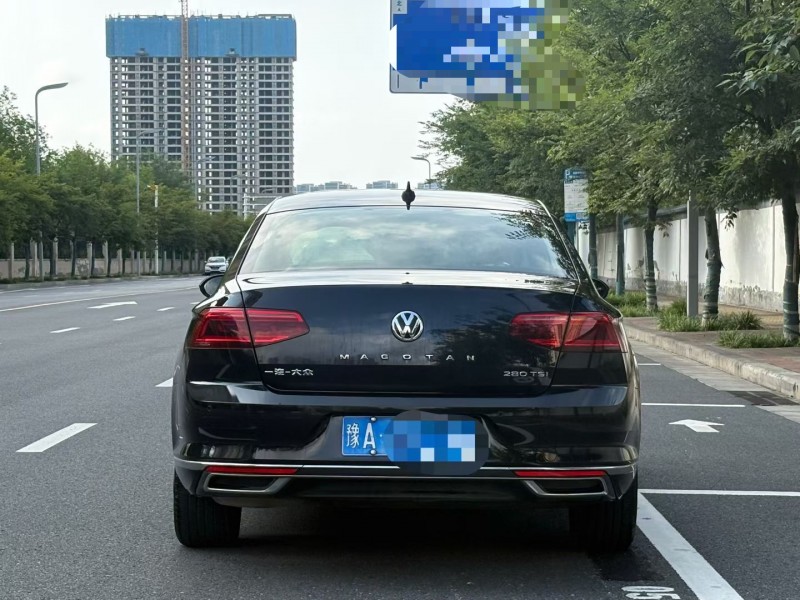 鄭州21年大眾邁騰9