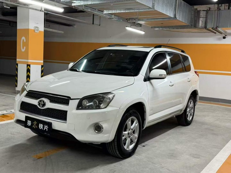 北京12年丰田RAV42
