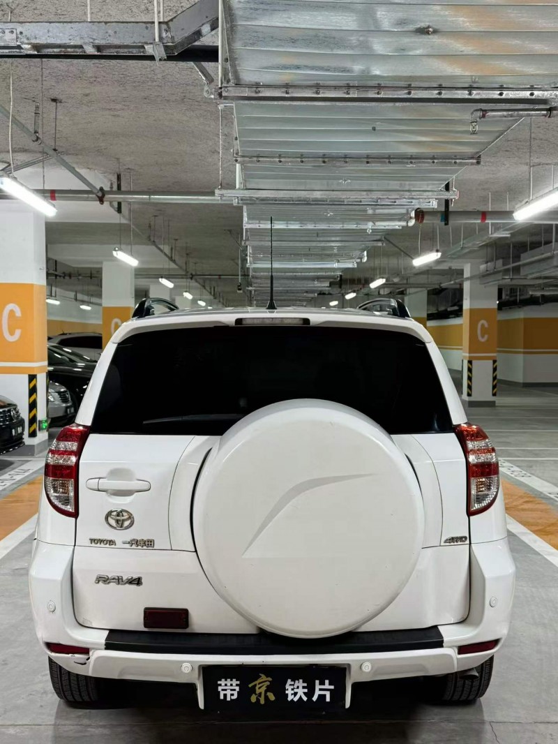 北京12年丰田RAV45