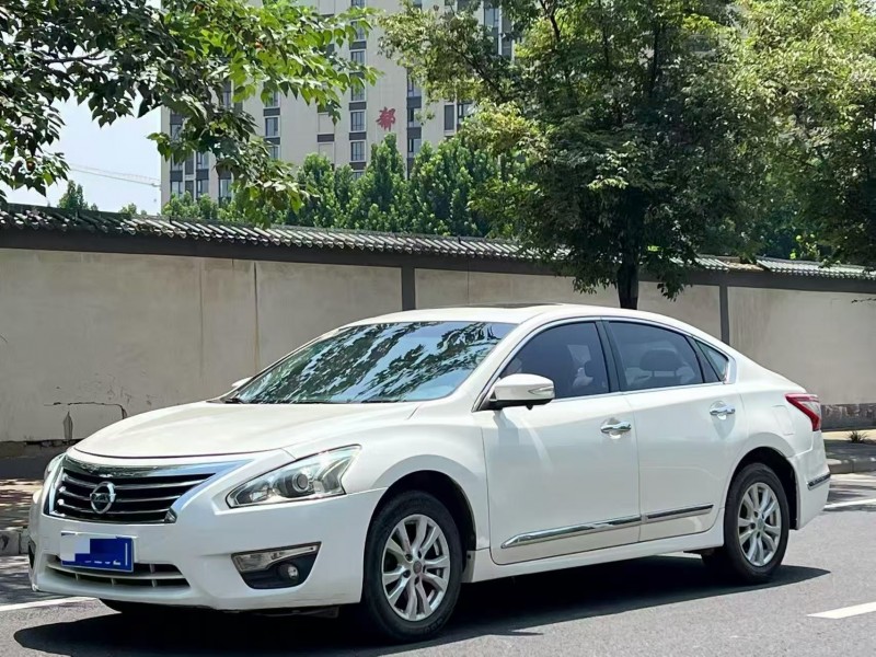 鄭州16年日產天籟2