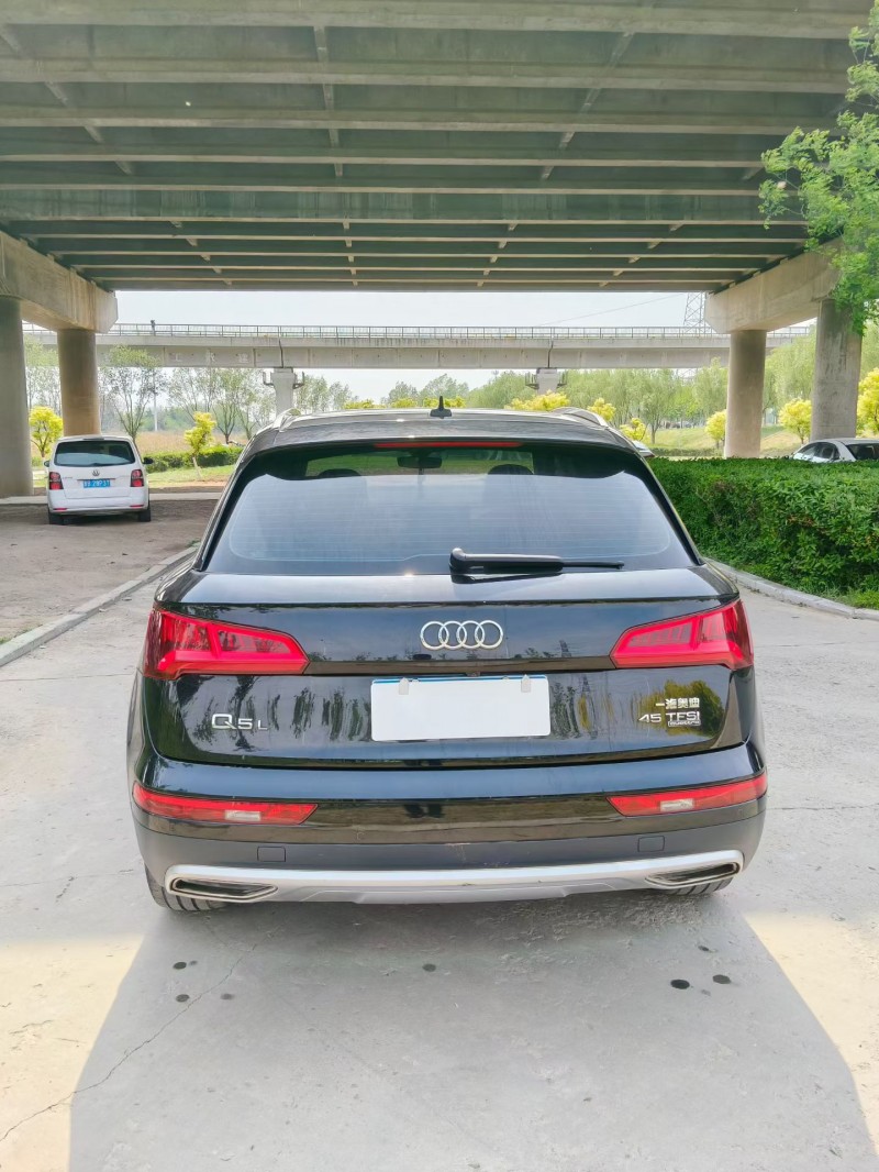 青岛20年奥迪Q55