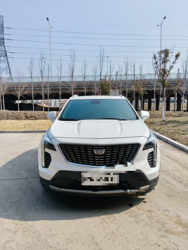 青島20年凱迪拉克XT41