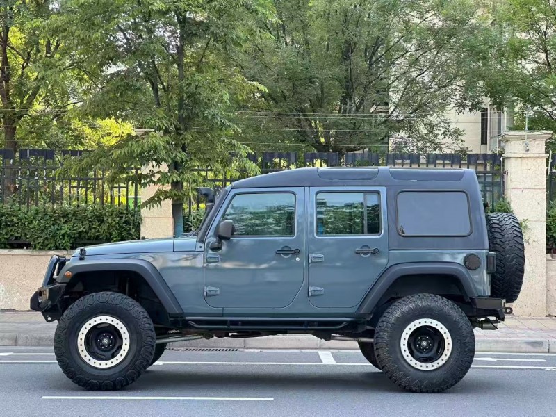 郑州14年Jeep牧马人6