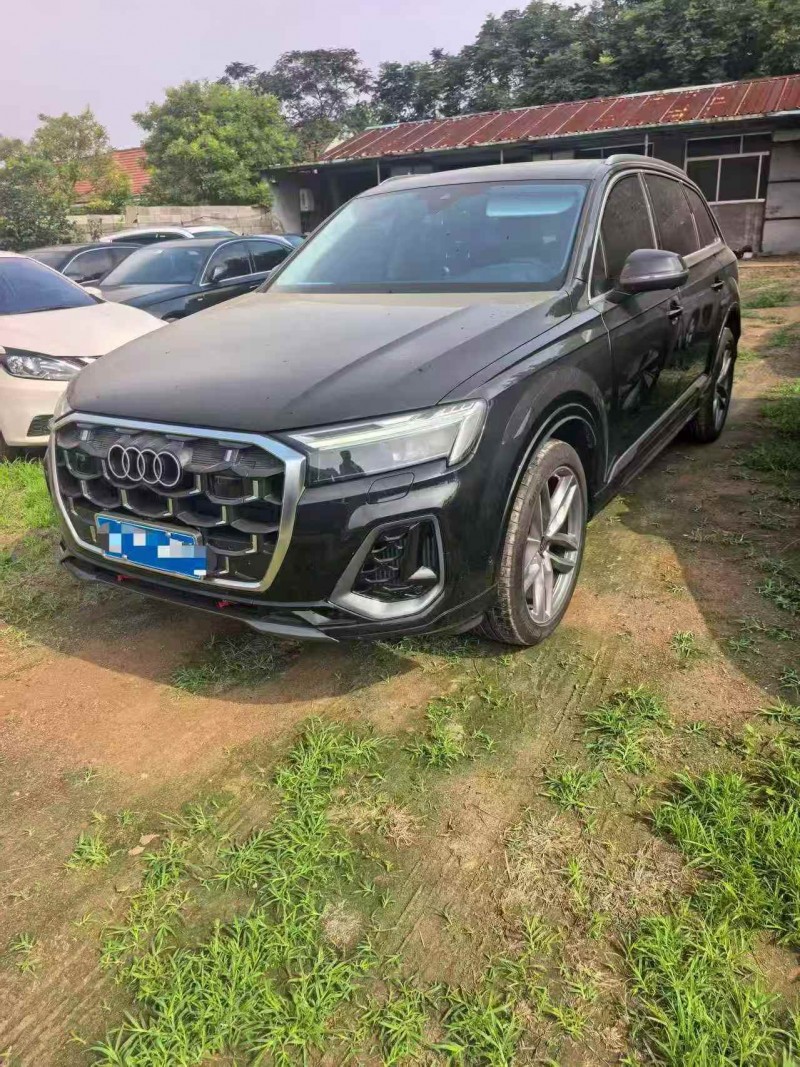 东营25年奥迪Q73