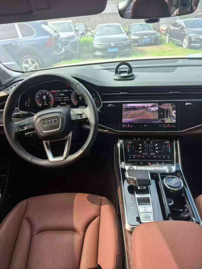 东营25年奥迪Q75