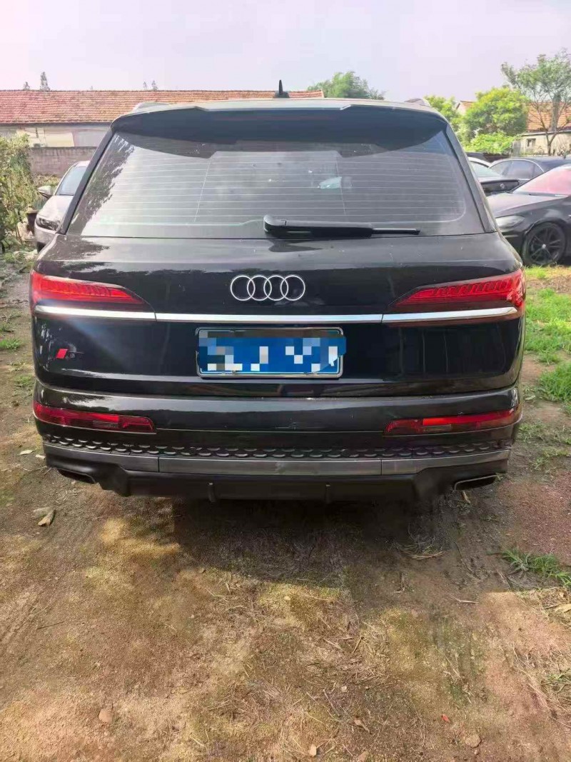 东营25年奥迪Q79