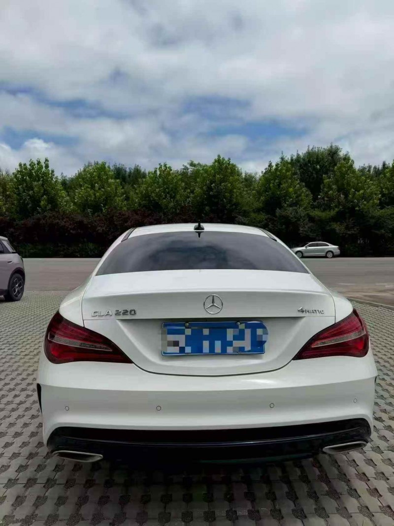 东营18年奔驰CLA9