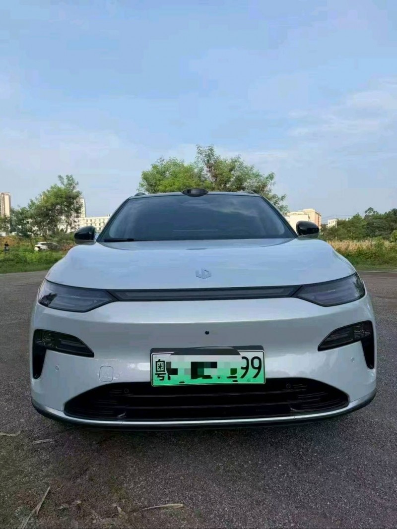 广州26年零跑汽车C111