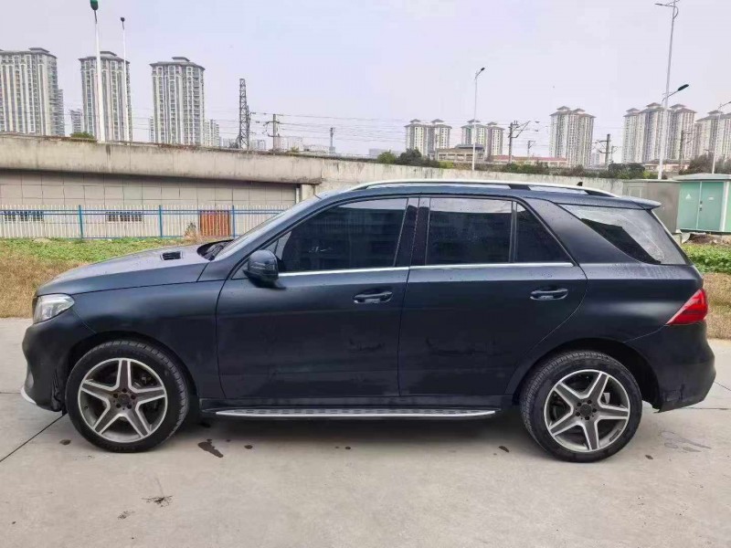 襄陽17年奔馳GLE8