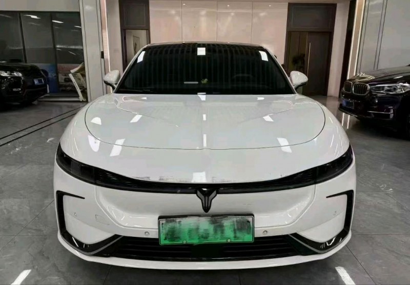 武汉23年岚图汽车追光1