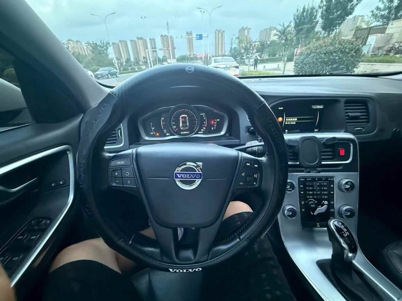 烟台17年沃尔沃V605