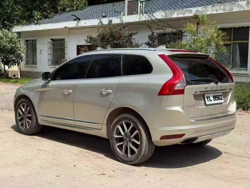 郑州17年沃尔沃XC608