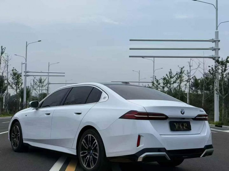 张家口25年宝马5系6