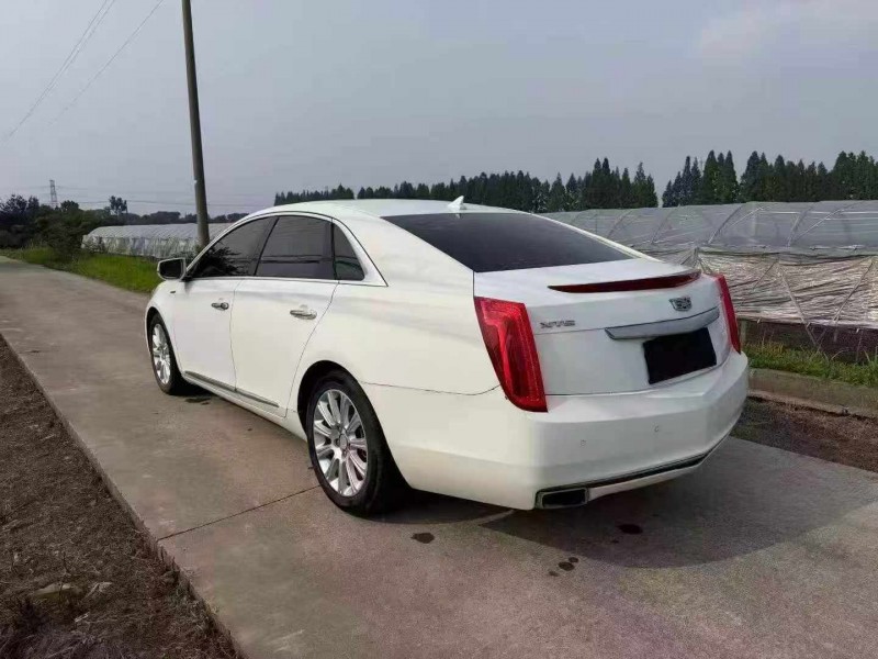 嘉兴17年凯迪拉克XTS8