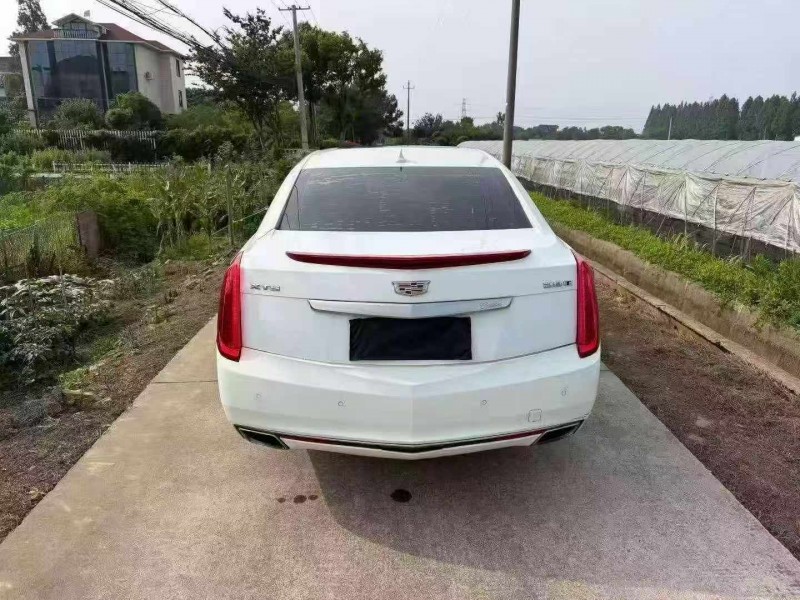 嘉兴17年凯迪拉克XTS9