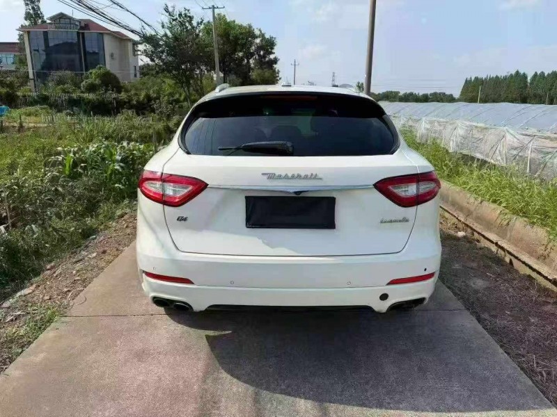 嘉兴18年玛莎拉蒂Levante9