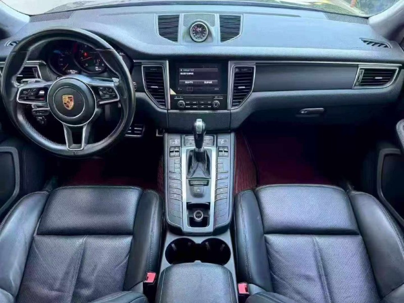 青島17年保時捷Macan6