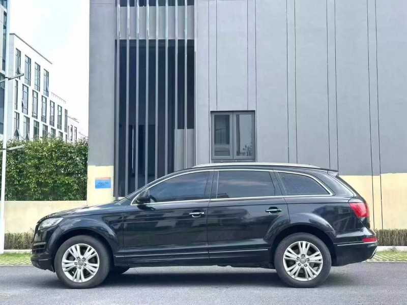 廣州12年奧迪Q74