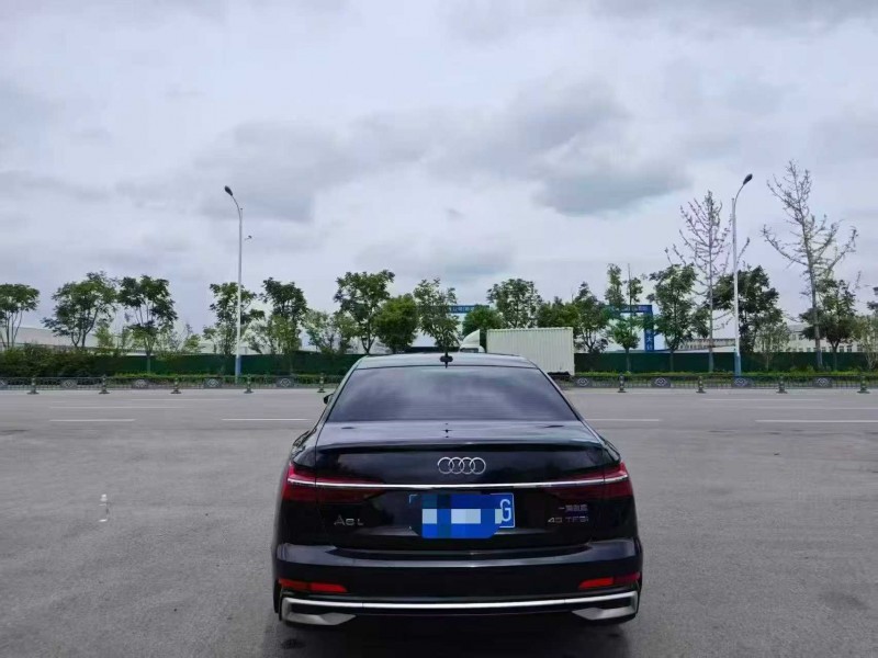 东营23年奥迪A6L9