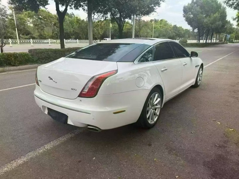 娄底12年捷豹XJ8