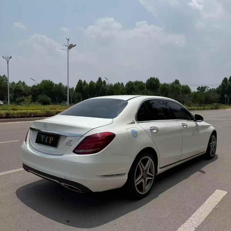 东营16年奔驰C8