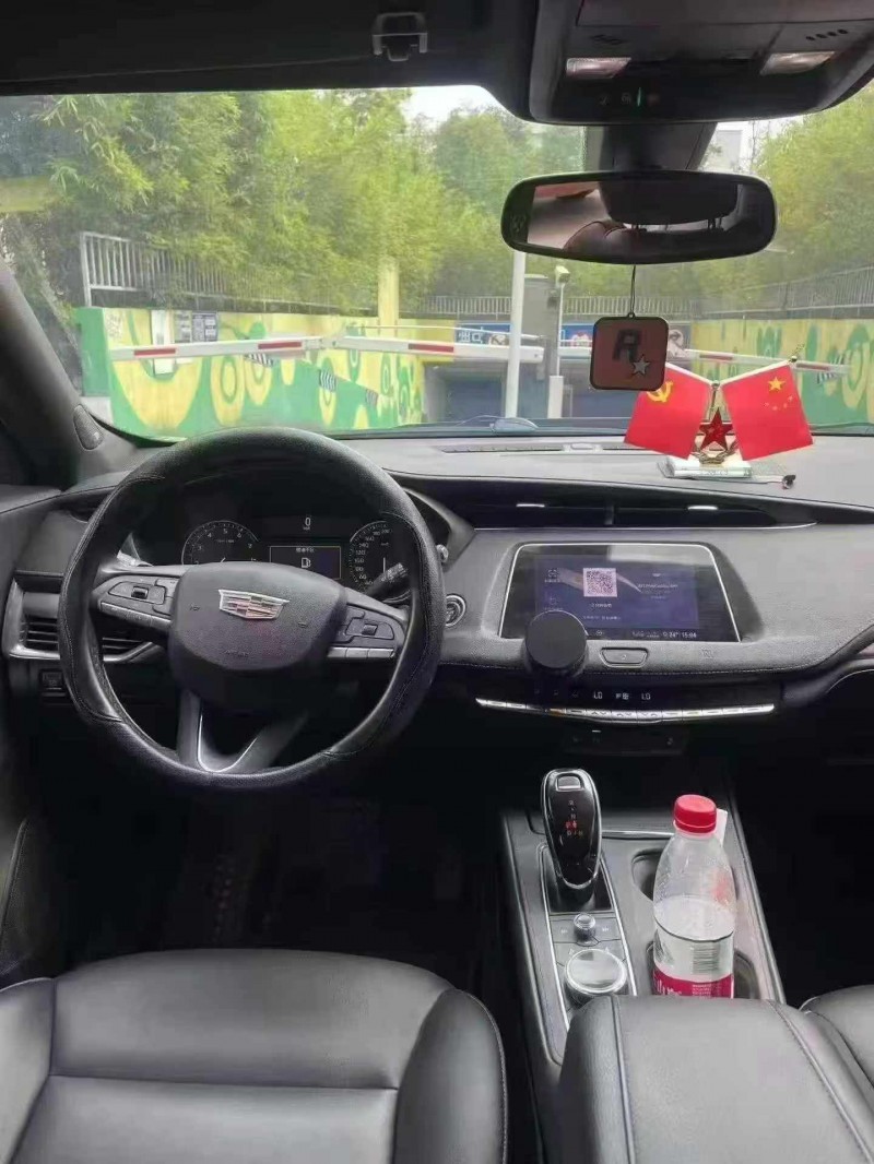 自贡20年凯迪拉克XT49