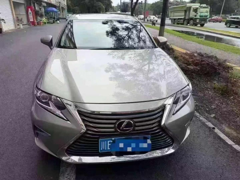 绵阳17年雷克萨斯ES1