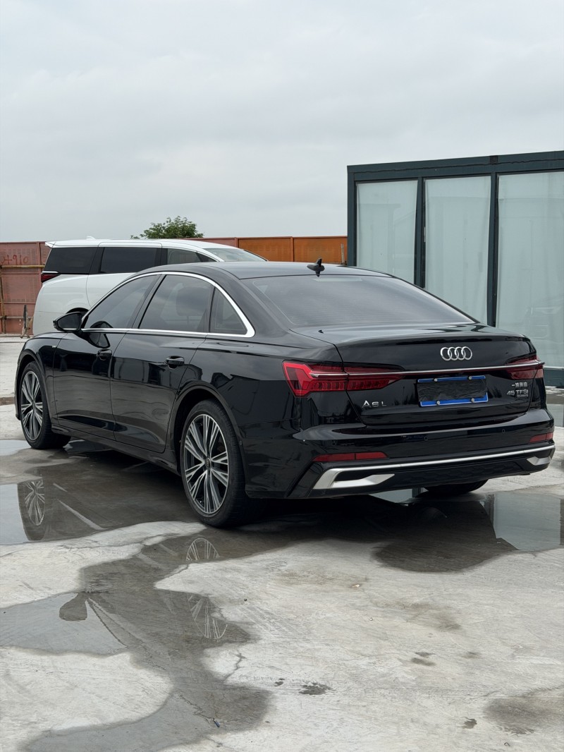 新乡22年奥迪A6L8