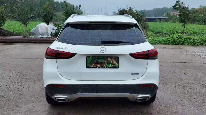 东营22年奔驰GLA8