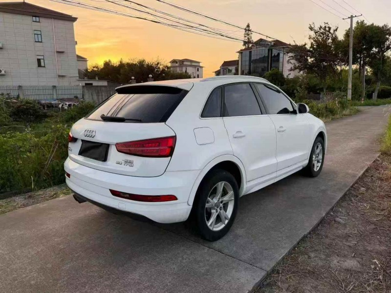 嘉兴18年奥迪Q38