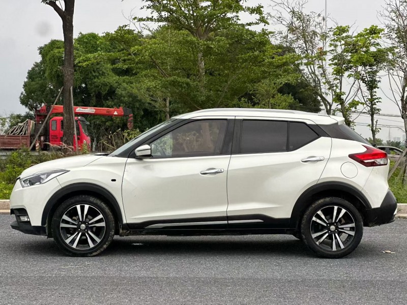 汕頭18年日產勁客3