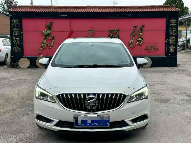 东营16年别克威朗1