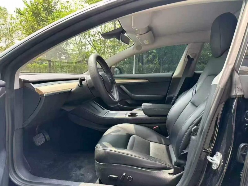 广州23年特斯拉MODEL 37