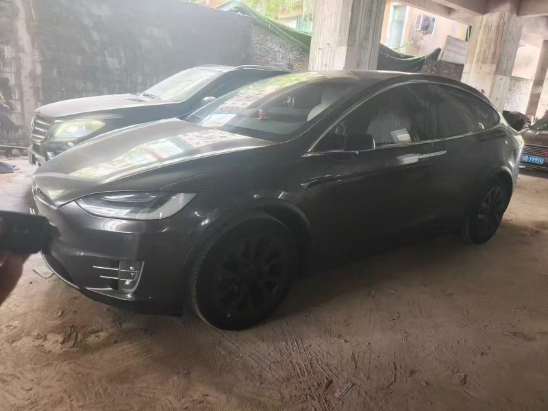 广州21年特斯拉MODEL X2