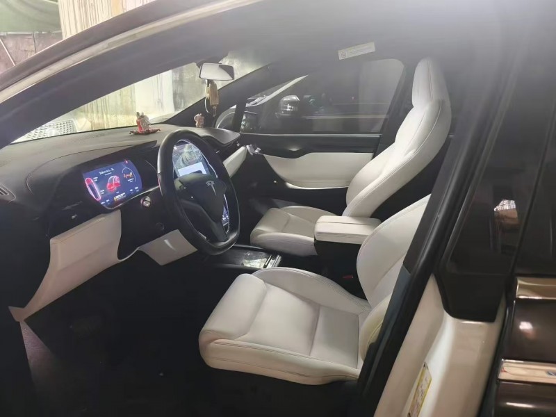 广州21年特斯拉MODEL X6