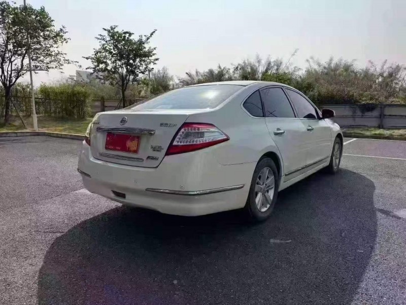 廣州12年日產天籟7