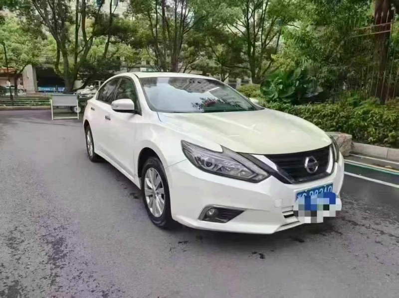 紹興17年日產天籟3