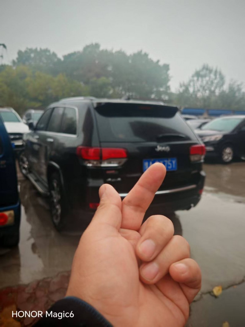 安阳22年Jeep大切诺基5