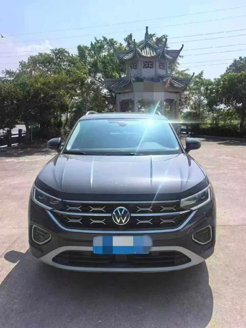 嘉兴25年大众探岳1
