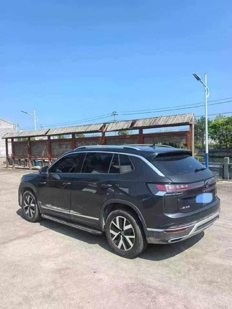 嘉兴25年大众探岳7