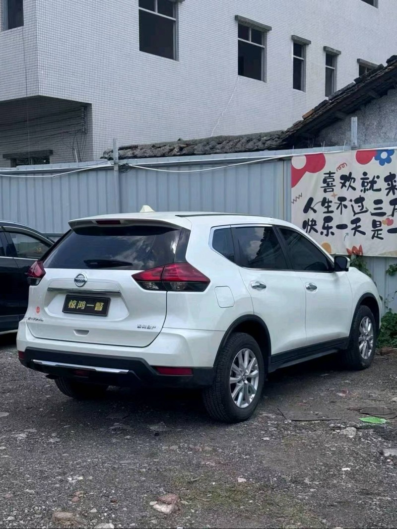 廣州24年日產奇駿5